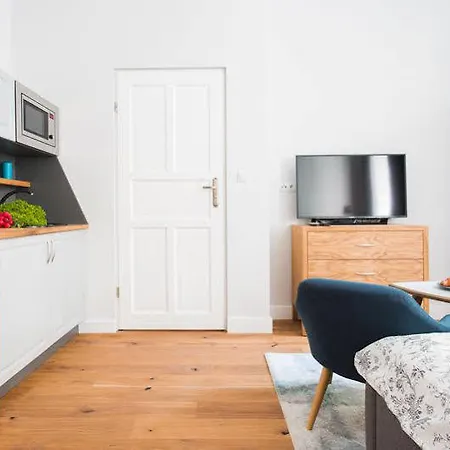 Szálloda Apartwawel 5*