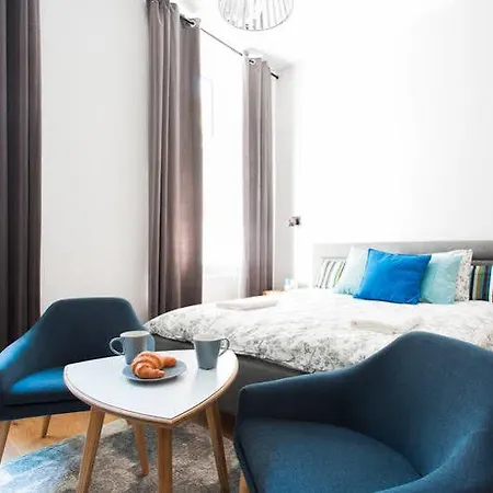 Szálloda Apartwawel 5*