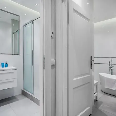 Szálloda Apartwawel 5*