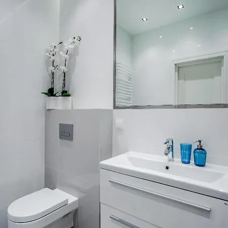 Szálloda Apartwawel 5*