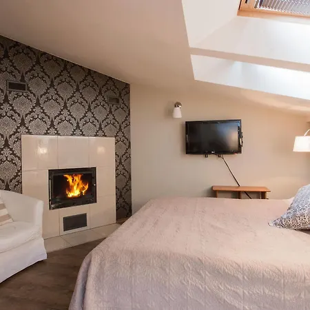 Szálloda Apartwawel 5*